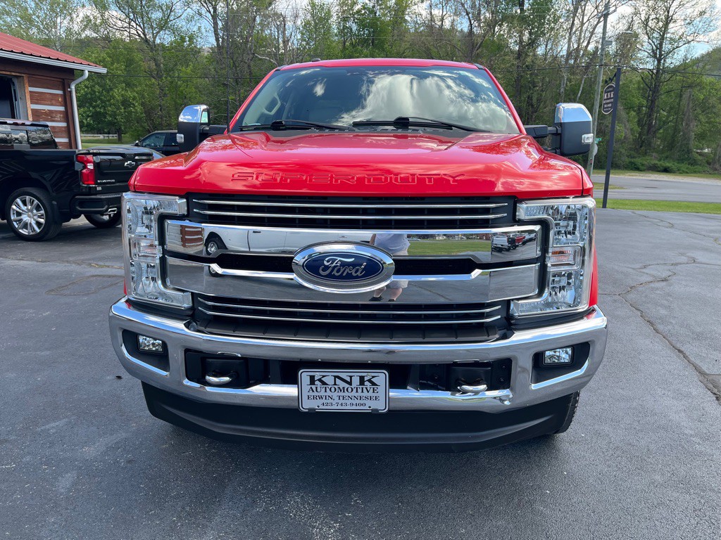 2017 Ford F-250 Image 2