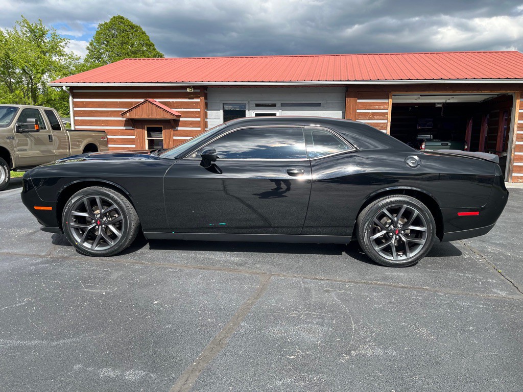 2019 Dodge Challenger Image 8