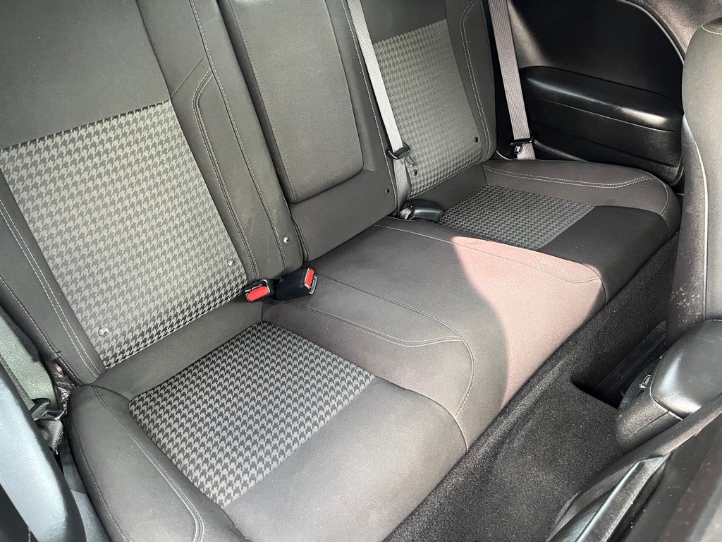 2019 Dodge Challenger Image 12