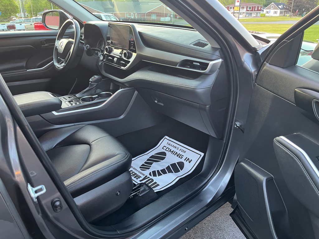 2023 Toyota Highlander Image 11