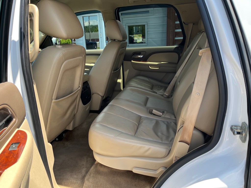 2010 Chevrolet Tahoe Image 12
