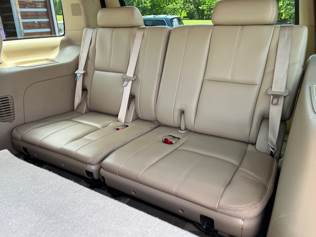 2010 Chevrolet Tahoe Image 13