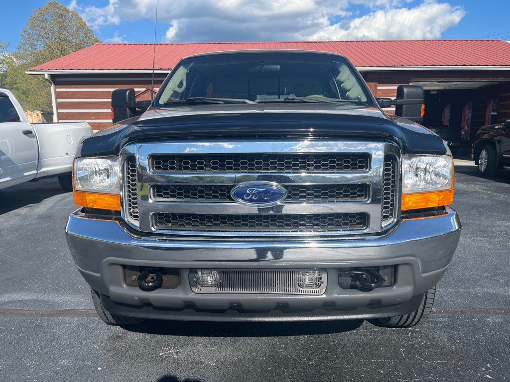 2001 Ford F-250 Image 2