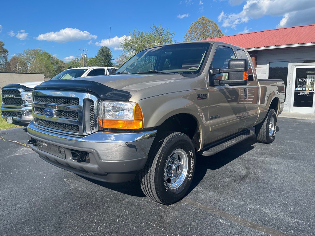 2001 Ford F-250 Image 3