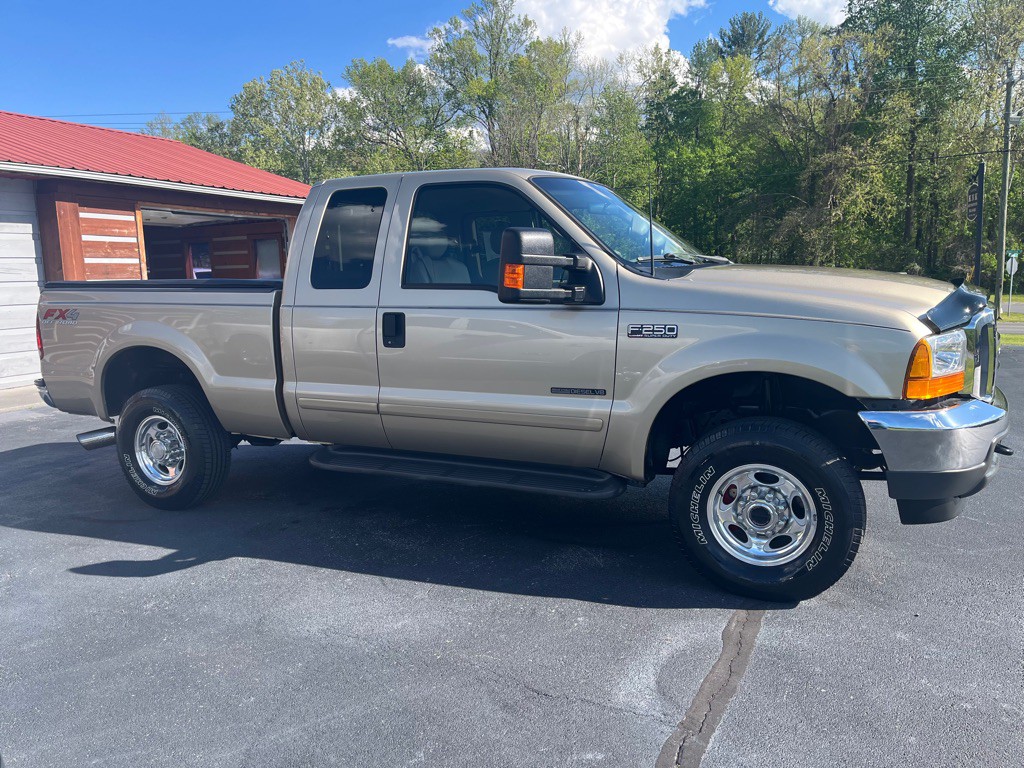 2001 Ford F-250 Image 8