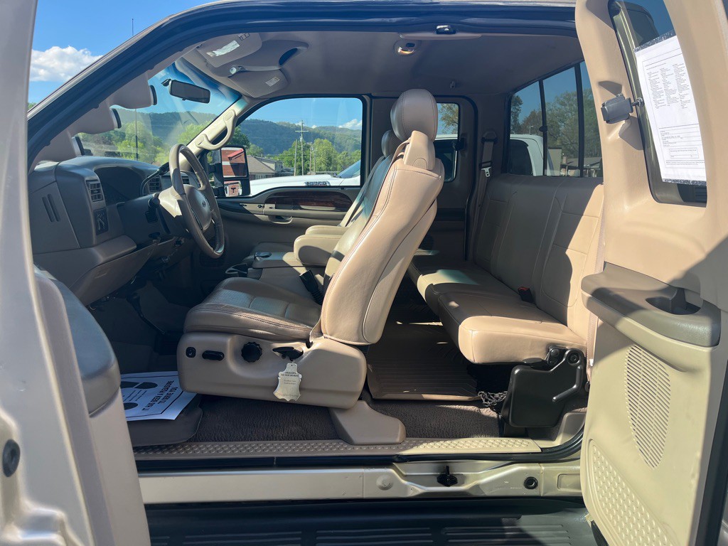 2001 Ford F-250 Image 12