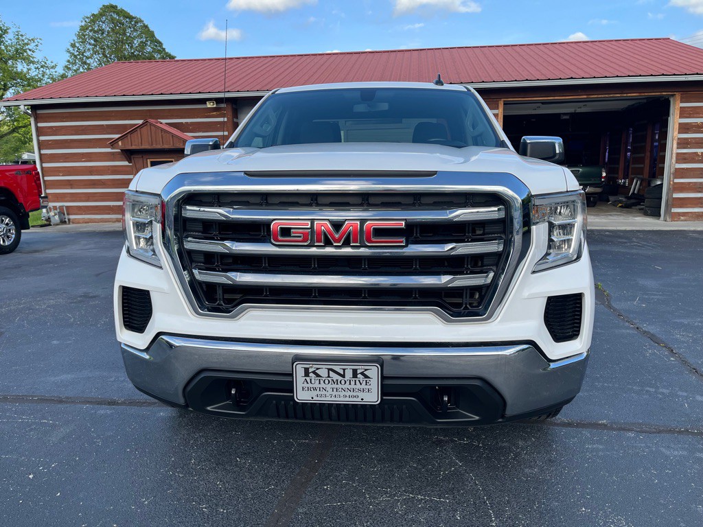 2021 GMC Sierra Image 2