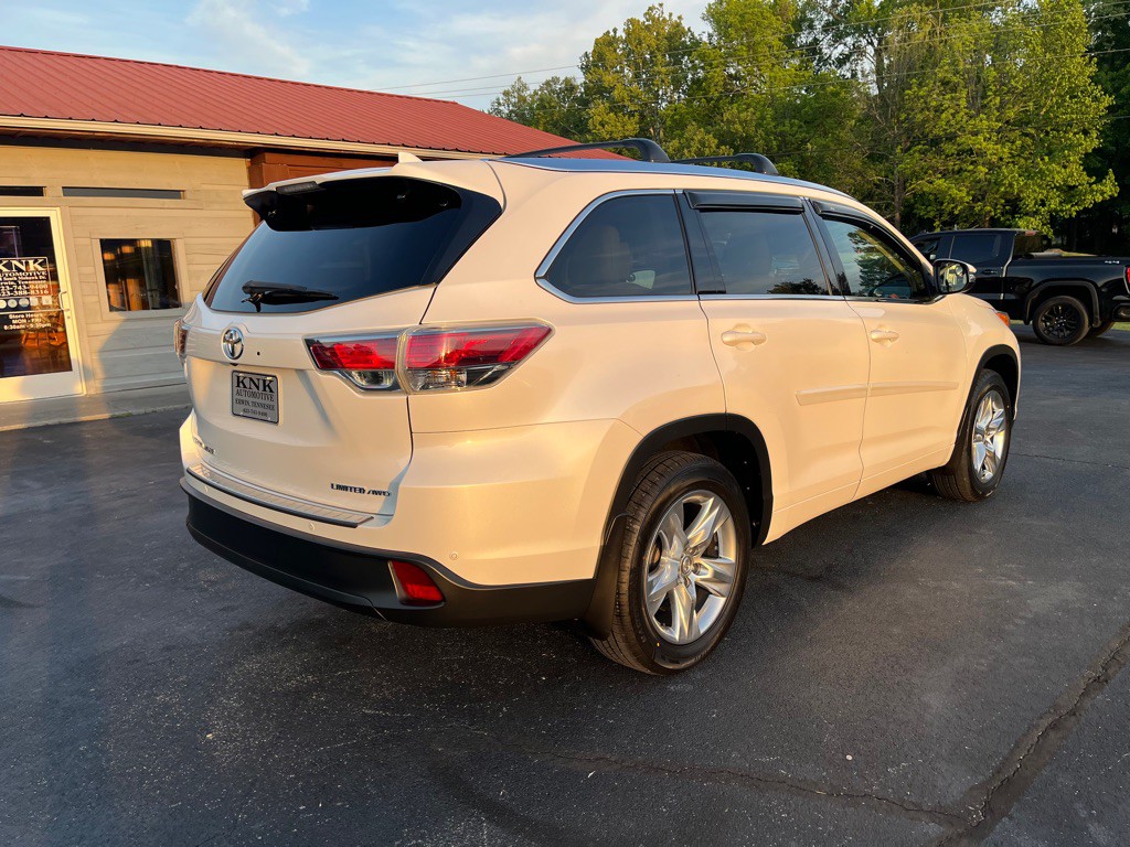 2015 Toyota Highlander Image 6