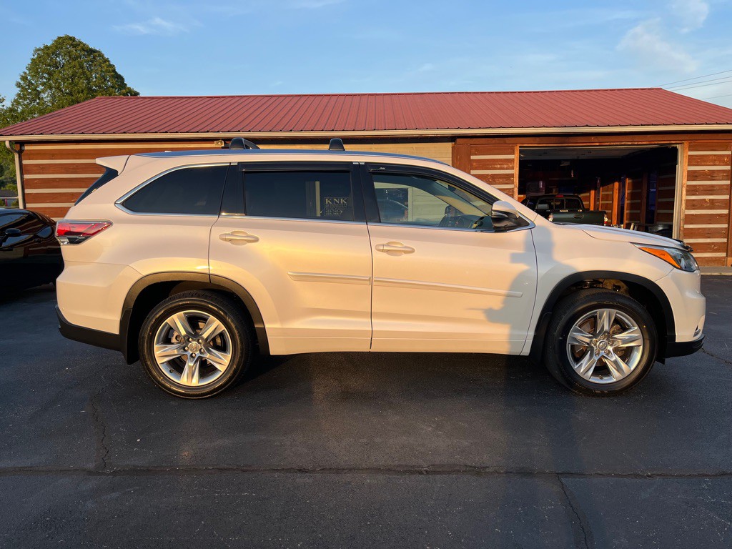 2015 Toyota Highlander Image 7