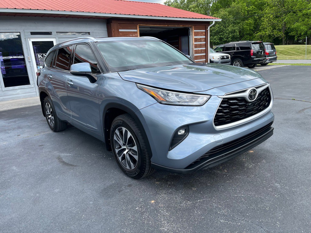 2020 Toyota Highlander Image 1