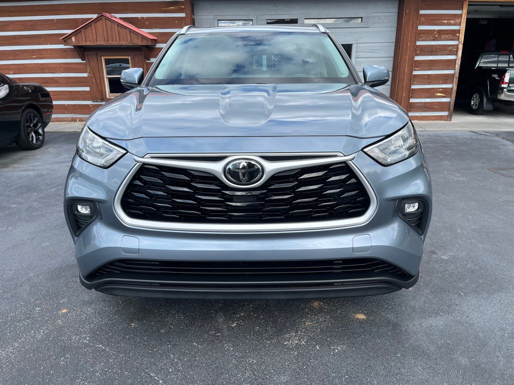 2020 Toyota Highlander Image 2