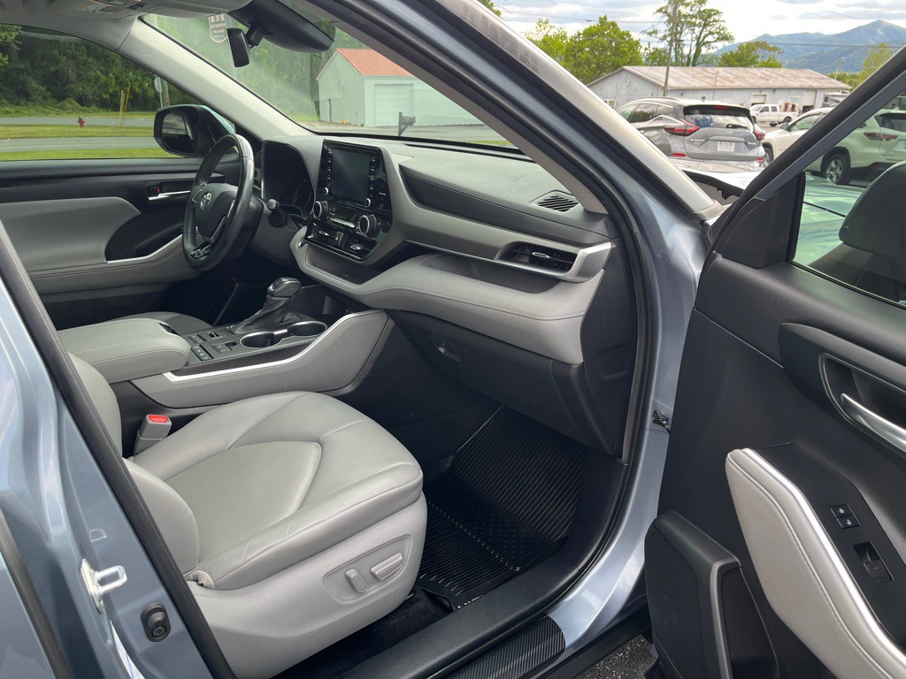 2020 Toyota Highlander Image 11