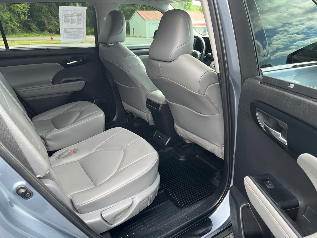 2020 Toyota Highlander Image 13