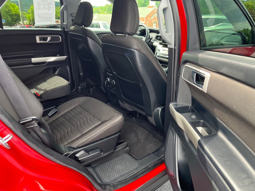2020 Ford Explorer Image 12