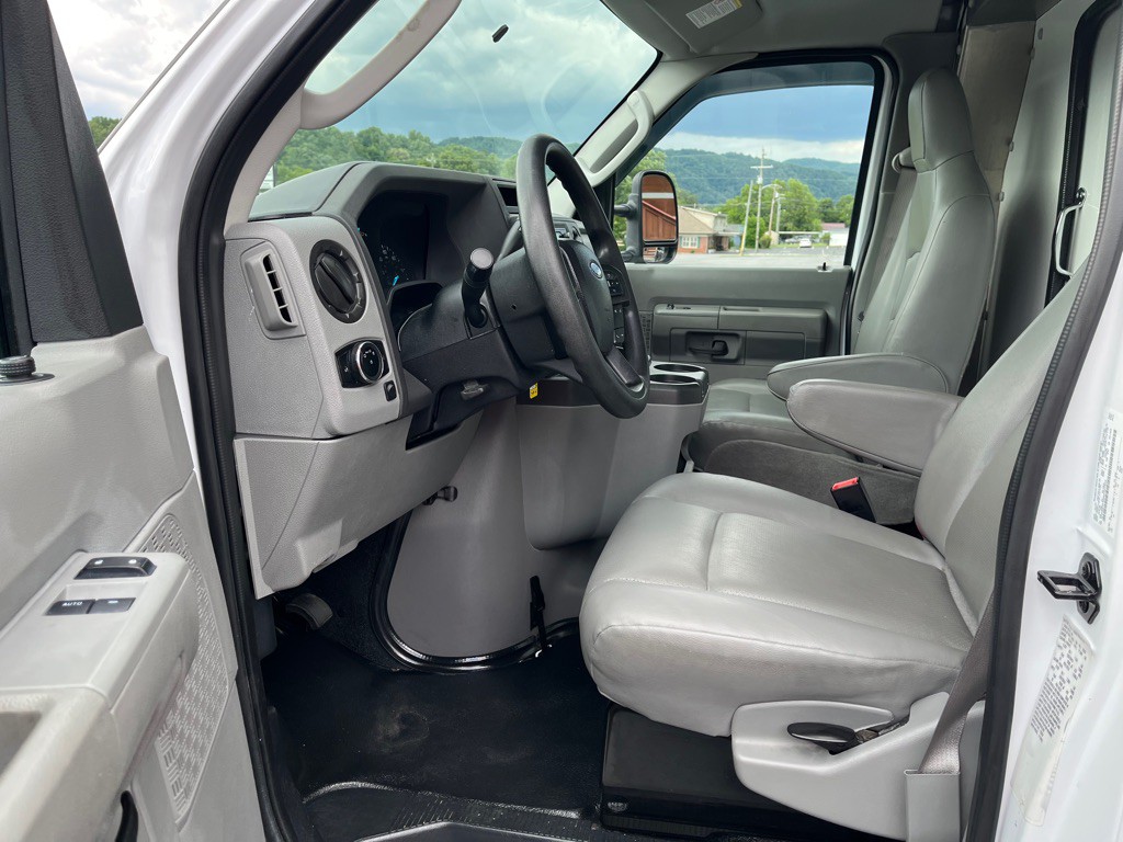 2024 Ford Econoline Image 11