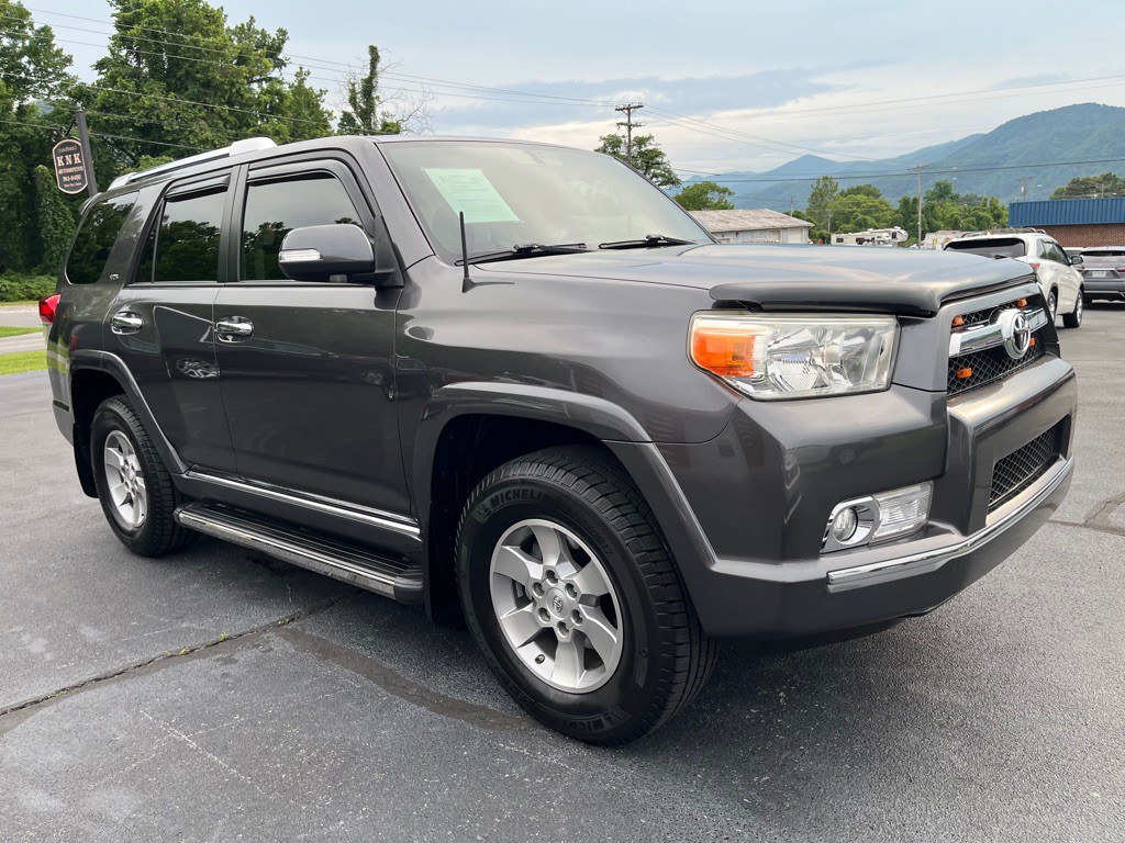 2011 Toyota 4Runner Image 1