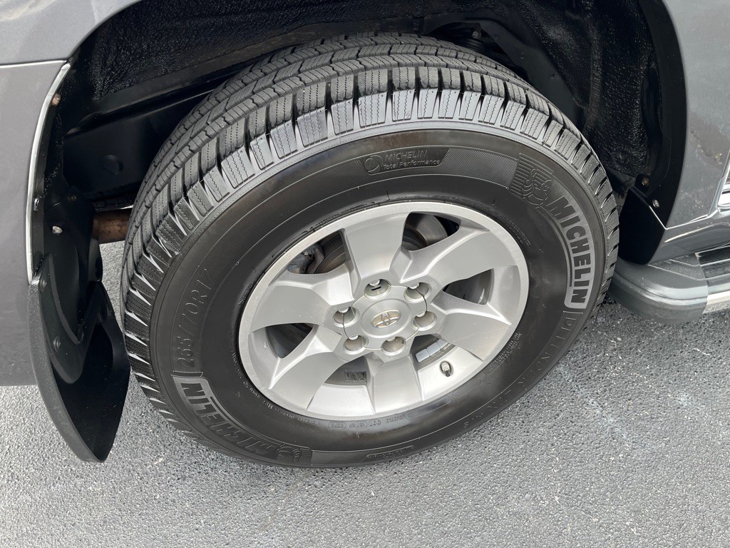 2011 Toyota 4Runner Image 9