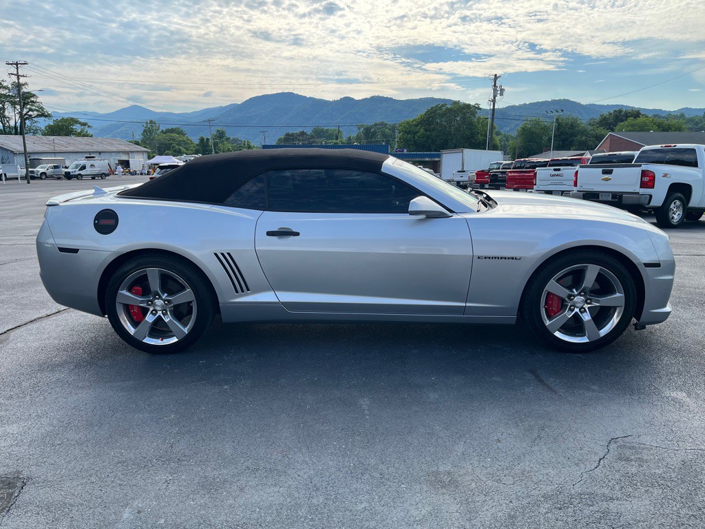 2011 Chevrolet Camaro Image 16