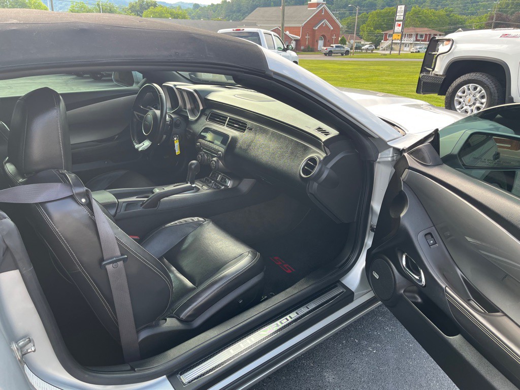 2011 Chevrolet Camaro Image 20