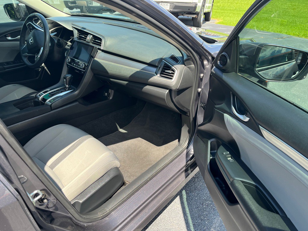 2018 Honda Civic Image 11