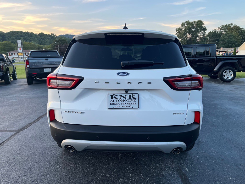 2025 Ford Escape Image 5