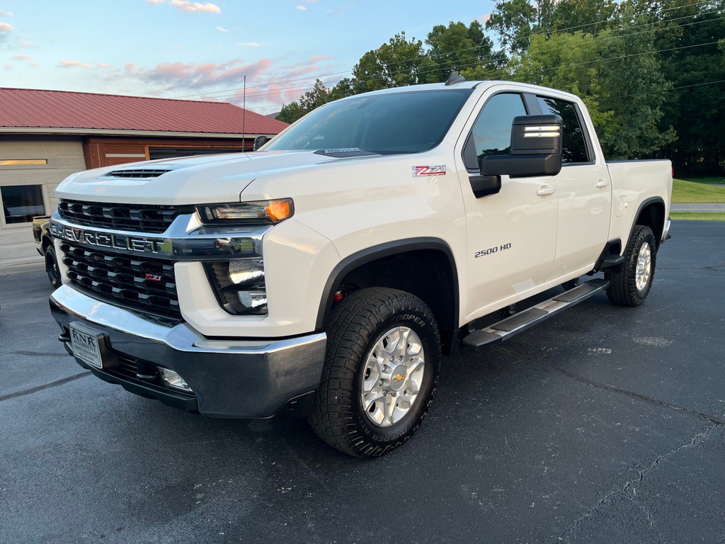 2023 Chevrolet Silverado 1500 Image 3