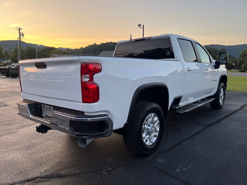 2023 Chevrolet Silverado 1500 Image 6