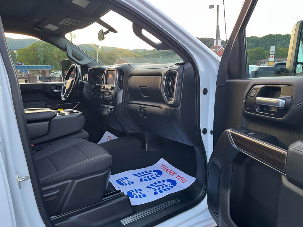 2023 Chevrolet Silverado 1500 Image 11