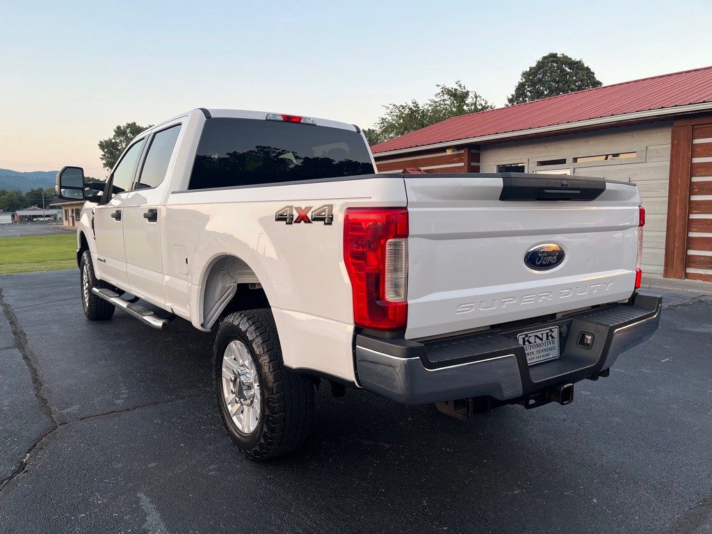 2017 Ford F-250 Image 4