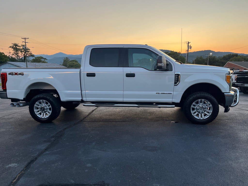 2017 Ford F-250 Image 8