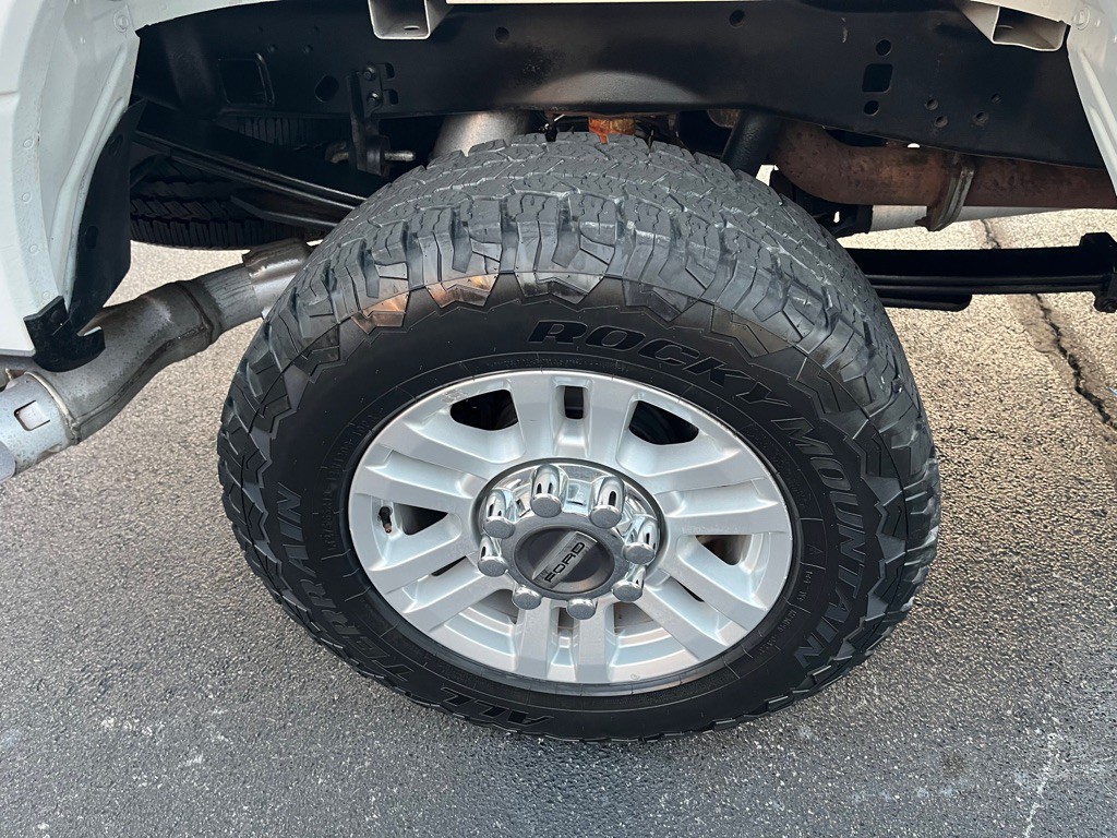 2017 Ford F-250 Image 9
