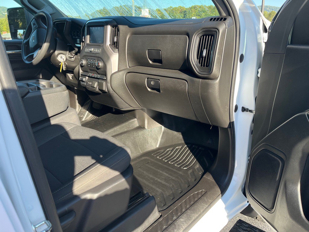 2021 Chevrolet Silverado 1500 Image 12