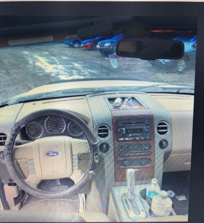 2005 Ford F-150 Image 5