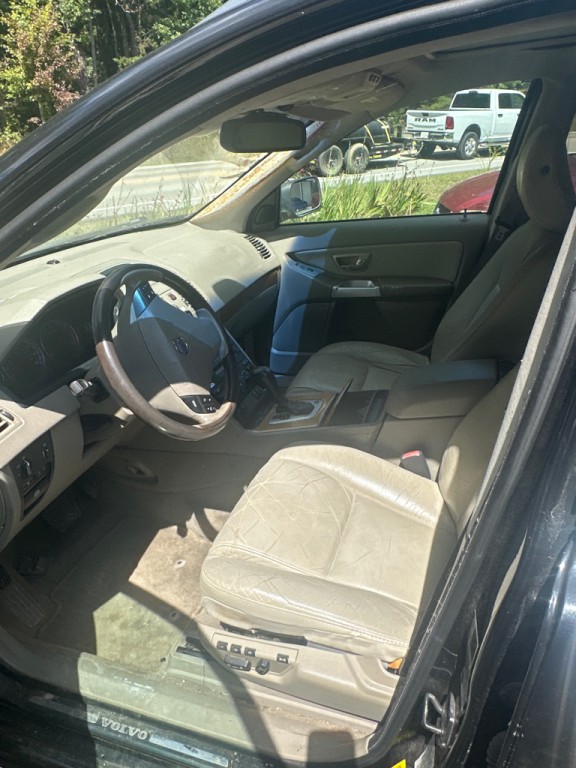 2008 Volvo XC90 Image 2