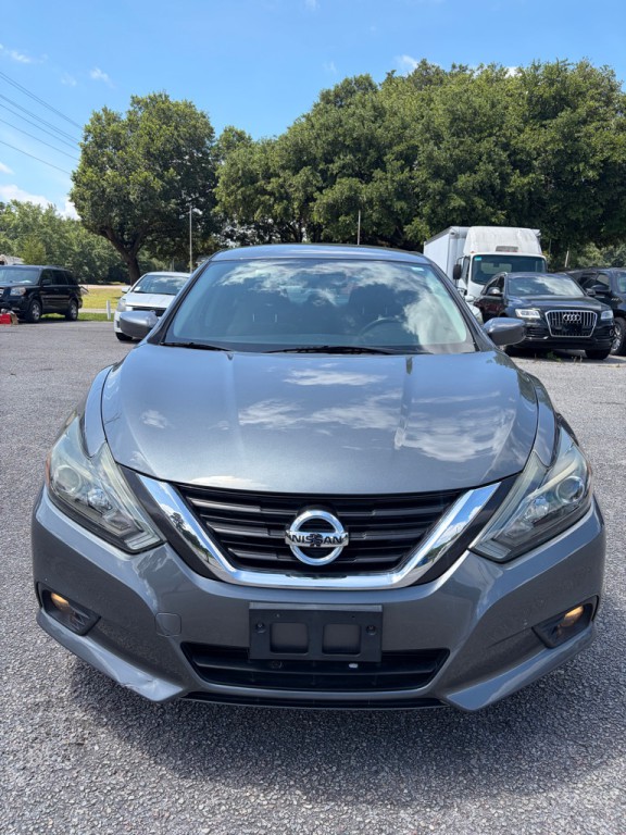 2016 Nissan Altima Image 2