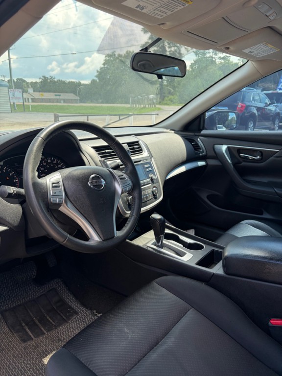 2016 Nissan Altima Image 3