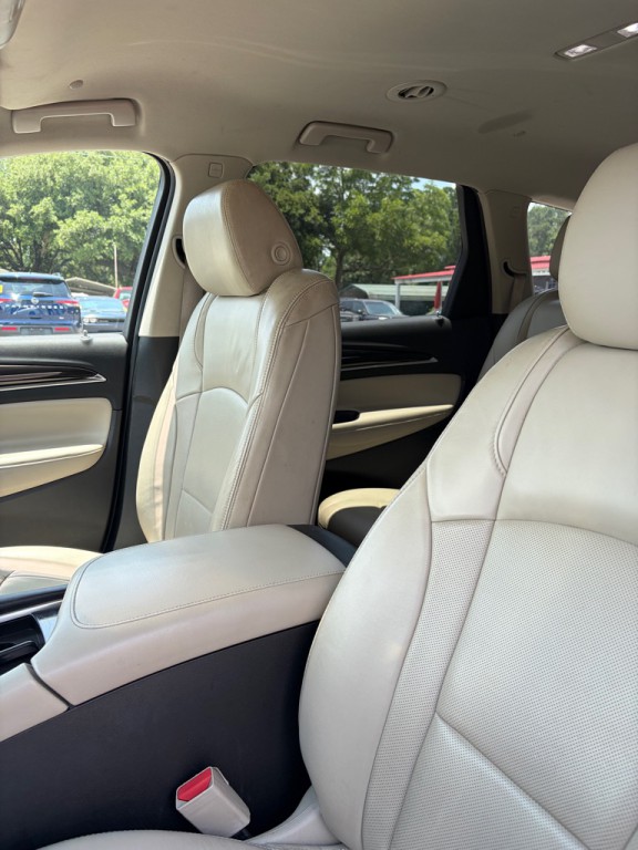 2018 Buick Enclave Image 4