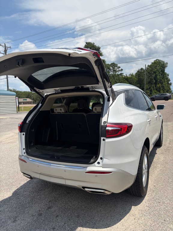 2018 Buick Enclave Image 9