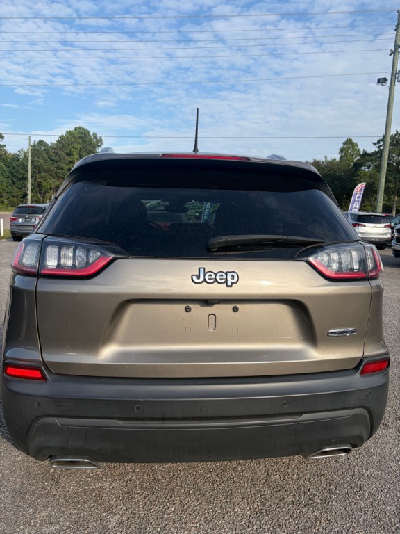 2021 Jeep Cherokee Image 8