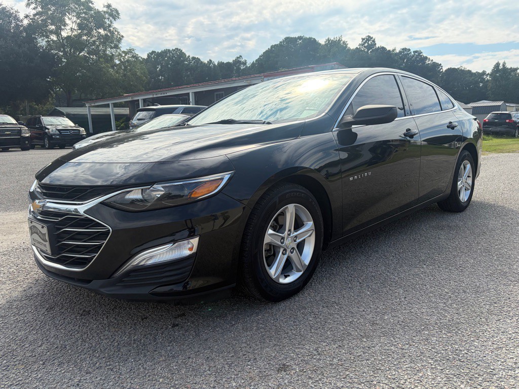 2019 Chevrolet Malibu Image 1