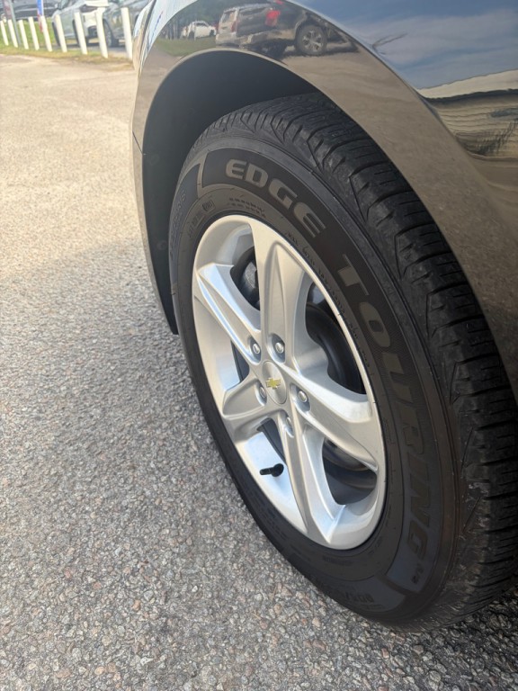 2019 Chevrolet Malibu Image 4