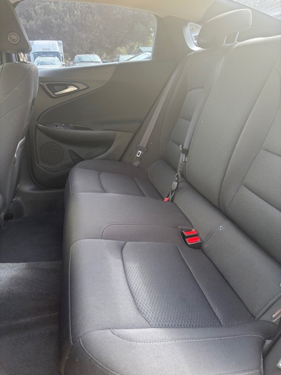 2019 Chevrolet Malibu Image 8