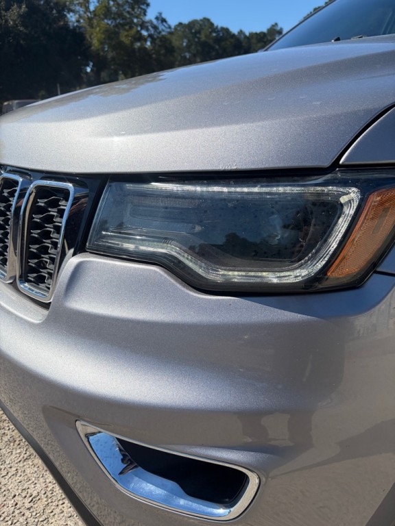 2018 Jeep Grand Cherokee Image 3