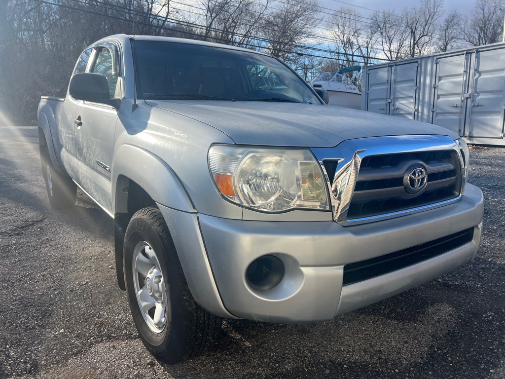 2010 Toyota Tacoma Image 1