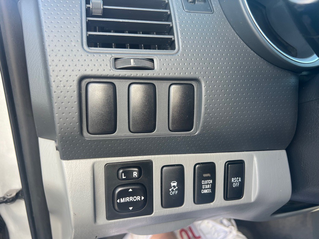 2010 Toyota Tacoma Image 13