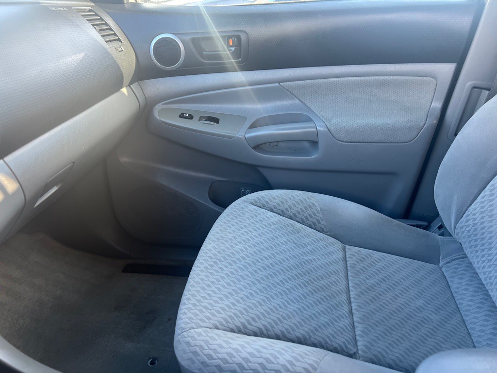 2010 Toyota Tacoma Image 14