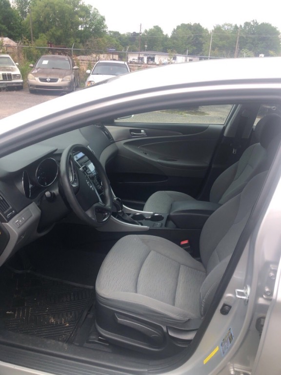 2013 Hyundai Sonata Image 10
