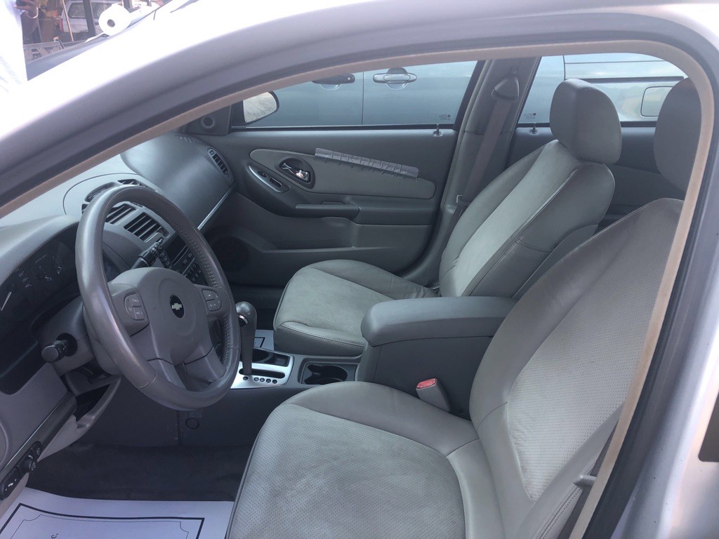 2004 Chevrolet Malibu Image 5