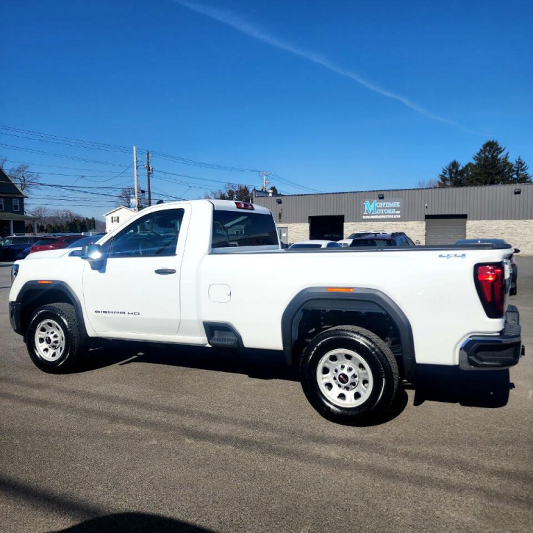 2024 GMC Sierra 3500 Image 3