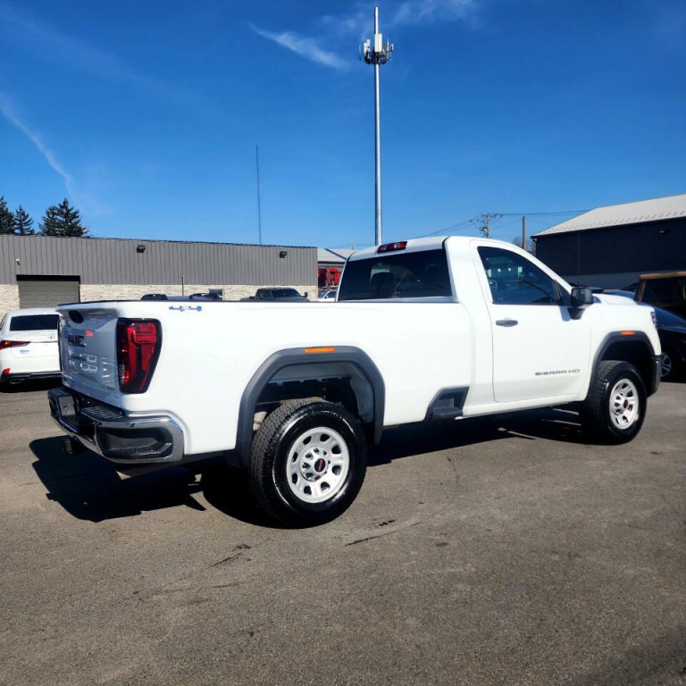 2024 GMC Sierra 3500 Image 4